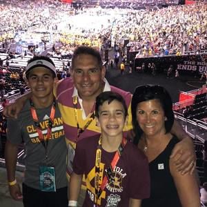 Meet your Posher, Bobby